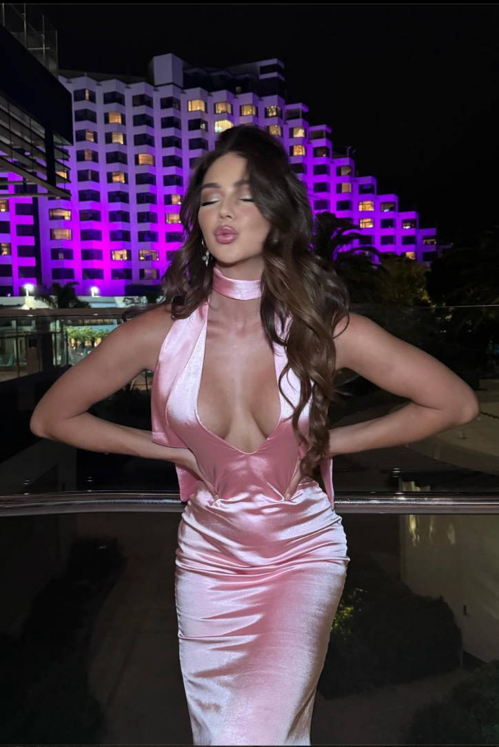 Faelira ™ | Satin maxi dress with pussy bow collar