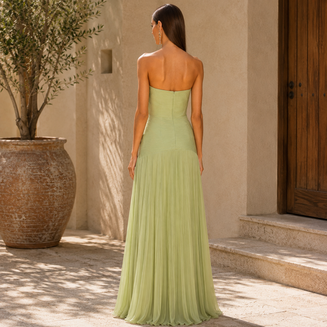 Rienna - Sophisticated Elegance that Delicately Flattens
