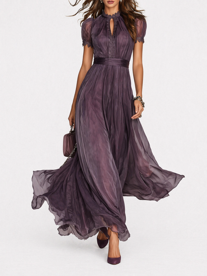 Flavia | Vestido largo morado con escote en V y ribete de encaje