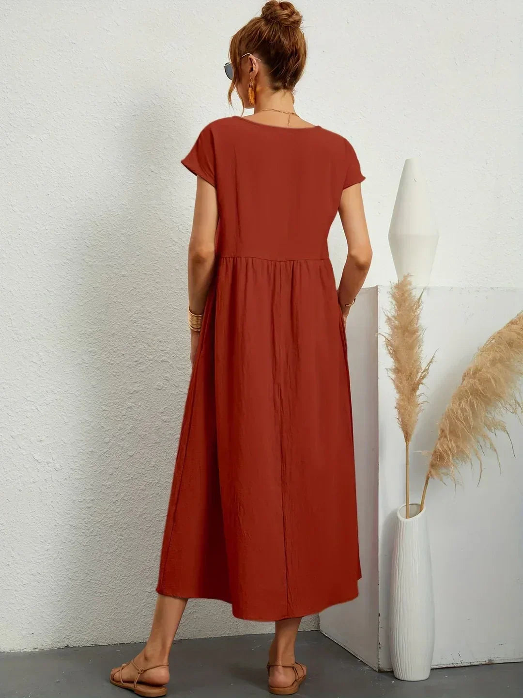 Gabrielle | Flowing Midi Dress with Timeless Elegance