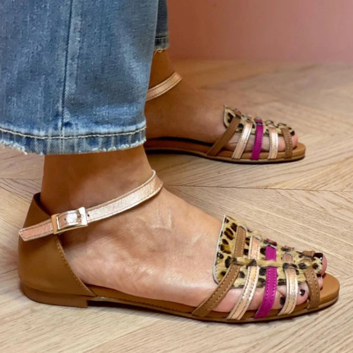 MULTI-STRAP FLAT SANDAL