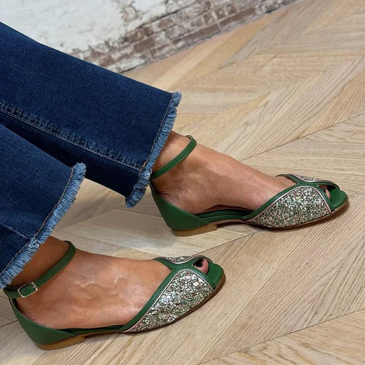 FLAT SANDAL WITH ANKLE STRAP