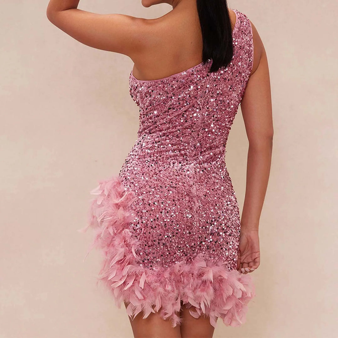 Alivia™ | Eye-catching evening dress