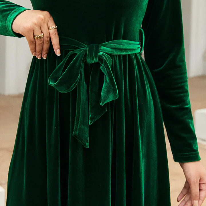 Dalia™ | Luxurious velvet dress