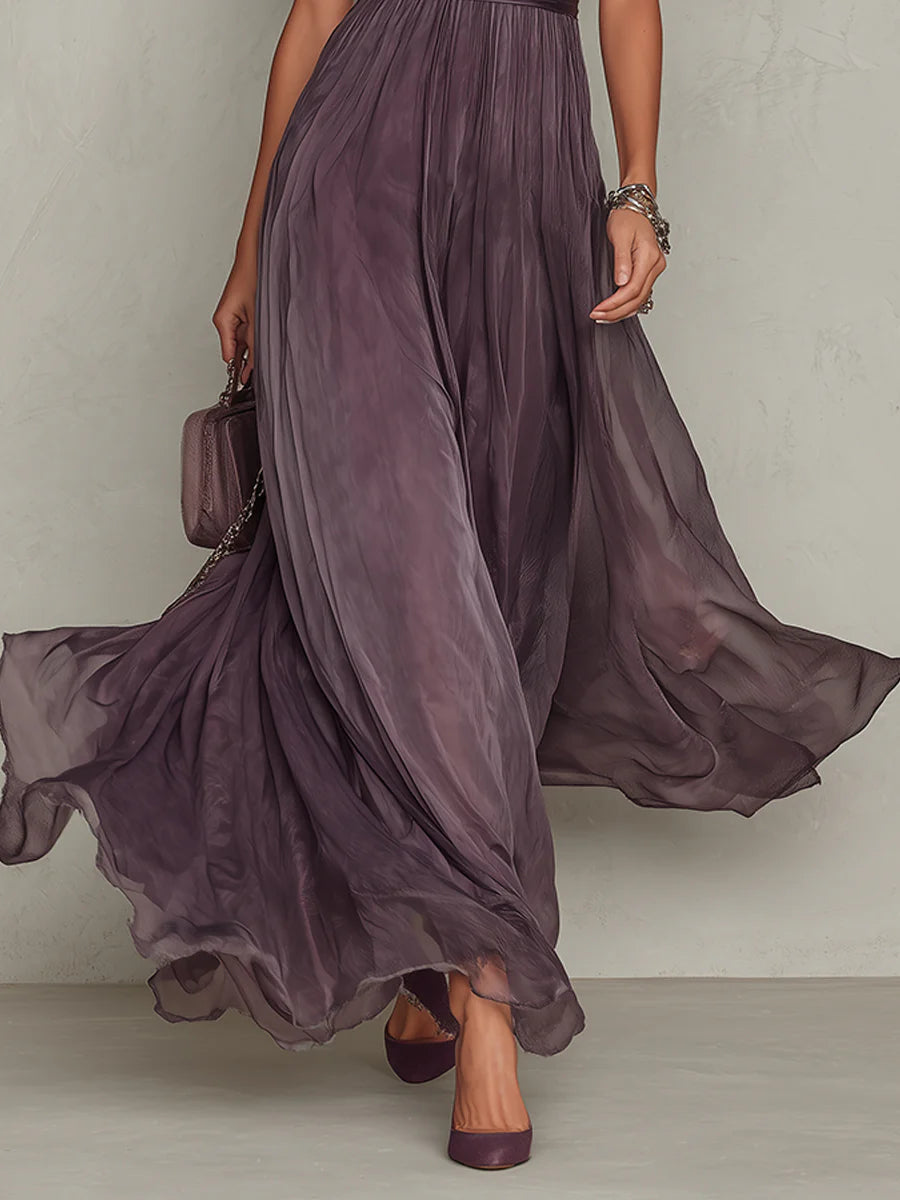 Flavia | Vestido largo morado con escote en V y ribete de encaje