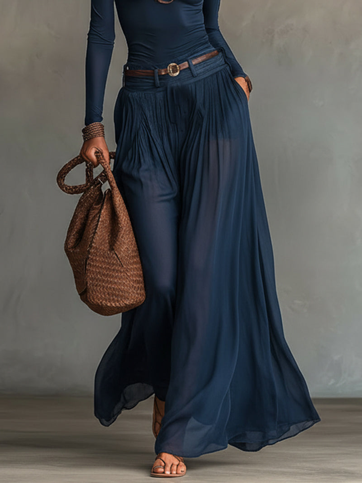 Monika – Navy Slimming Tulle Set