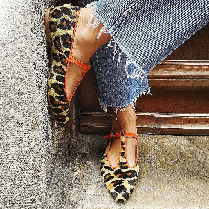 LEOPARD PRINT BALLET FLATS WITH STRAP