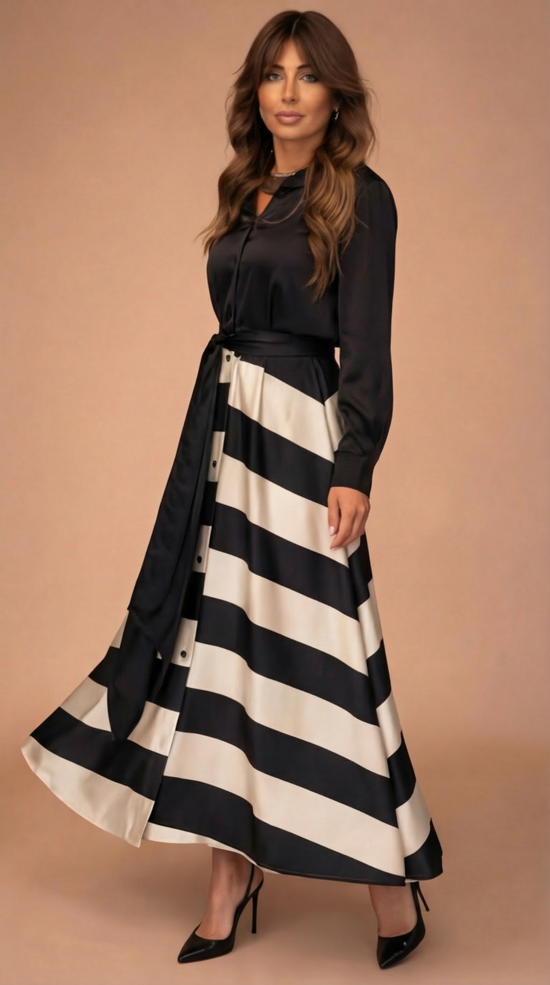 Nancy | Elegant Bow Detail